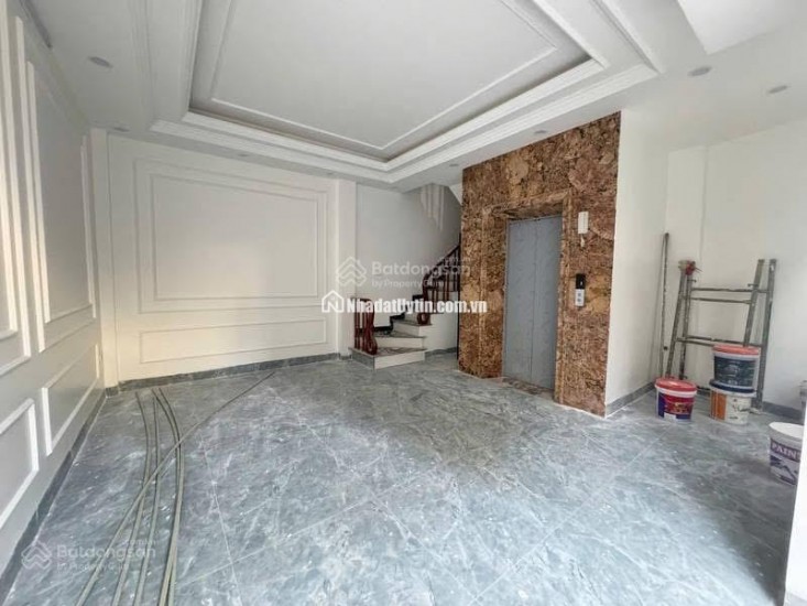 Chỉ cần nhập thông tin bất động sản, trí tuệ nhân tạo sẽ tự động tạo tiêu đề hấp dẫn và nội dung bài đăng chuyên nghiệp, tối ưu để thu hút người xem.